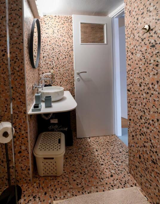 Bluexenia 1 Bedroom Retro Luxury Atenas Exterior foto
